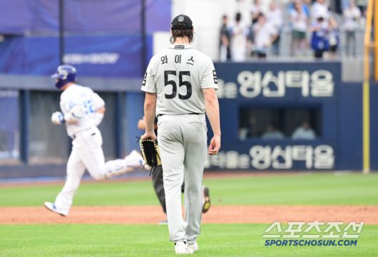 25일 대구 삼성라이온즈파크에서 열린 삼성과 한화의 경기. 3회 한화 와이스 상대 솔로홈런을 날린 삼성 박병호. 대구=송정헌 기자songs@sportschosun.com/2025.06.25/