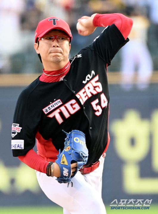 27일 잠실야구장에서 열린 KIA와 LG의 경기, KIA 선발투수 양현종이 역투하고 있다. 잠실=허상욱 기자wook@sportschosun.com/2025.06.27/