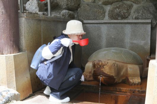 ◇봉화의 오전약수관광지는 조선 성종 때 어떤 보부상이 발견한 약수로 당시 조선 팔도의 초정 약수대회에서 전국 최고의 약수로 인정받은 곳이다. 사진제공=지엔씨21