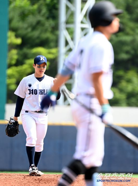 1일 서울 목동구장에서 열린 제80회 청룡기 고교야구선수권 대회 및 주말리그 왕중왕전 광주일고와 경남고의 경기, 경남고 선발투수 조원우가 역투하고 있다. 목동=허상욱 기자wook@sportschosun.com/2025.07.01/