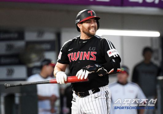 1일 부산 사직구장에서 열린 롯데 자이언츠와 LG 트윈스의 경기. LG 오스틴이 미소 짓고 있다. 부산=박재만 기자 pjm@sportschosun.com/2025.07.01/