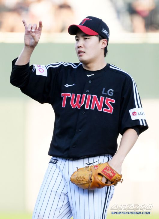 2일 부산 사직구장에서 열린 롯데 자이언츠와 LG 트윈스의 경기. LG 임찬규가 숨을 고르고 있다. 부산=박재만 기자 pjm@sportschosun.com/2025.07.02/