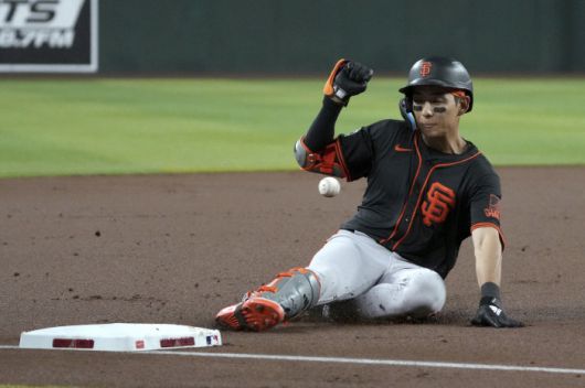 San Francisco Giants' Jung Hoo Lee slides into third base before the ball after hitting an RBI triple against the Arizona Diamondbacks in the first inning during a baseball game, Wednesday, July 2, 2025, in Phoenix. AP연합뉴스