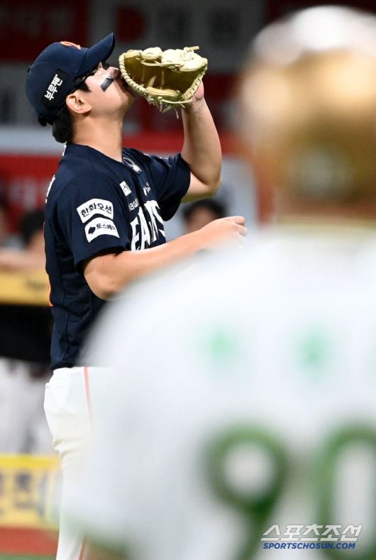 4일 고척스카이돔에서 열린 한화와 키움의 경기, 한화가 2대1로 승리했다. 9회말 경기를 끝낸 김서현이 기뻐하고 있다. 고척=허상욱 기자wook@sportschosun.com/2025.07.04/