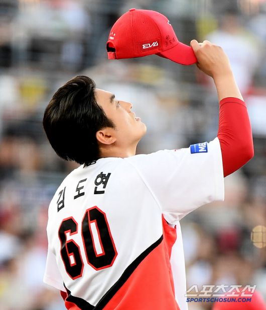 5일 광주 기아 챔피언스필드에서 열린 롯데-KIA전. KIA 선발투수 김도현이 투구 전 정신을 가다듬고 있다. 광주=정재근 기자 cjg@sportschosun.com/2025.7.5/