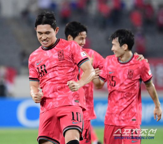 7일 축구대표팀이 용인미르스타디움에서 동아시안컵 중국과 첫 경기를 펼쳤다. 전반 선취골을 성공시킨 이동경. 용인=송정헌 기자songs@sportschosun.com/2025.07.07/