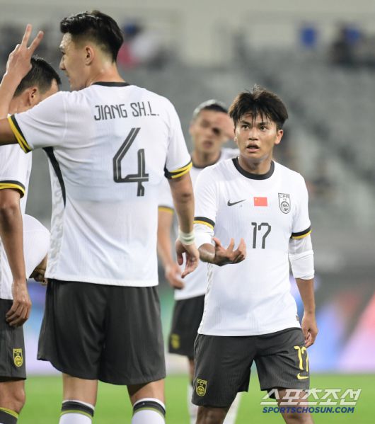 7일 축구대표팀이 용인미르스타디움에서 동아시안컵 중국과 첫 경기를 펼쳤다. 중국 축구대표팀 17번 콰이지원. 용인=송정헌 기자songs@sportschosun.com/2025.07.07/