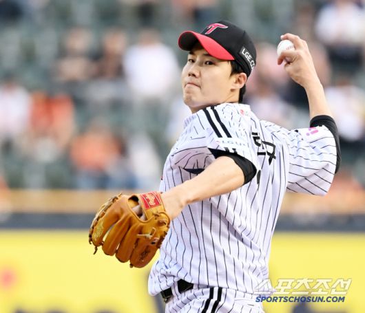 27일 잠실야구장에서 열린 한화와 LG의 경기, LG 선발투수 임찬규가 역투하고 있다. 잠실=허상욱 기자wook@sportschosun.com/2025.05.27/