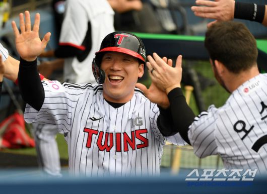 21일 잠실구장에서 열린 LG 트윈스와 두산 베어스의 경기. LG 김현수가 득점 후 환호하고 있다. 잠실=박재만 기자 pjm@sportschosun.com/2025.06.21/