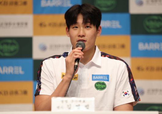 인터뷰하는 김영범<저작권자(c) 연합뉴스, 무단 전재-재배포, AI 학습 및 활용 금지>