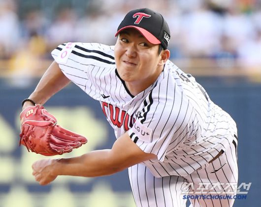 9일 서울 잠실구장에서 열린 키움-LG전. LG 선발투수 손주영이 투구하고 있다. 잠실=정재근 기자 cjg@sportschosun.com/2025.7.9/