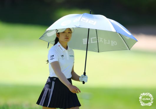 유현조 하이원리조트 여자오픈 2025 3R 7번홀 그린 파악