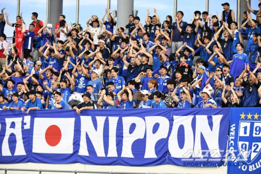 15일 오후 경기도 용인미르스타디움에서 열린 E-1 챔피언십(동아시안컵) 한국과 일본의 경기. 일본 응원단이 뜨거운 응원전을 펼치고 있다. 용인=정재근 기자 cjg@sportschosun.com/2025.7.15/