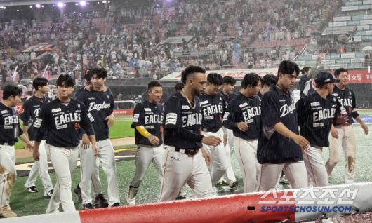 8연승 한화, '하늘도 돕는 한화의 강우콜드승'