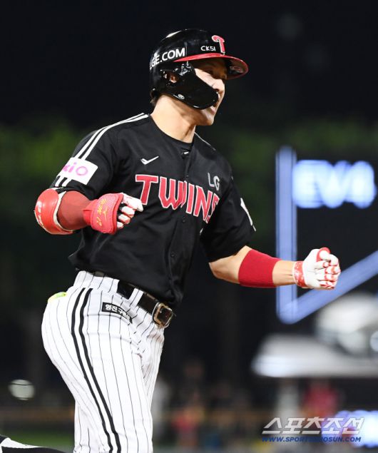 22일 광주 기아 챔피언스필드에서 열린 LG-KIA전. 9회초 1사 1, 2루 박해민이 동점 스리런포를 친 후 환호하고 있다. 광주=정재근 기자 cjg@sportschosun.com/2025.7.22/