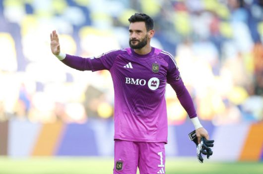 NASHVILLE, TENNESSEE - JUNE 20: Hugo Lloris #1 of LAFC reacts following the team's elimination from the Club World Cup during the FIFA Club World Cup 2025 group D match between Los Angeles Football Club and Esperance de Tunis at GEODIS Park on June 20, 2025 in Nashville, Tennessee.   Richard Pelham/Getty Images/AFP (Photo by Richard Pelham / GETTY IMAGES NORTH AMERICA / Getty Images via AFP)        <저작권자(c) 연합뉴스, 무단 전재-재배포, AI 학습 및 활용 금지>