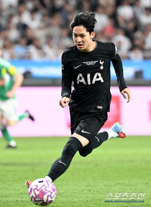 3일 서울월드컵경기장에서 열린 토트넘과 뉴캐슬의 경기, 토트넘 양민혁이 돌파를 시도하고 있다. 상암=허상욱 기자wook@sportschosun.com/2025.08.03/