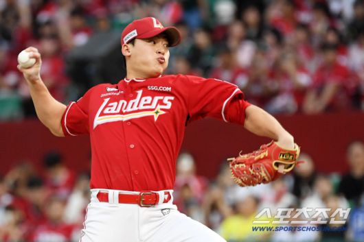 11일 인천SSG랜더스필드에서 열린 SSG와 삼성의 준PO 2차전. SSG 조병현이 역투하고 있다. 인천=박재만 기자 pjm@sportschosun.com/2025.10.11/