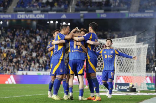 울산문수축구경기장/ K리그1/ 울산HDFC vs 수원FC/ 울산 루빅손 득점/ 골 세레머니/ 사진 김정수