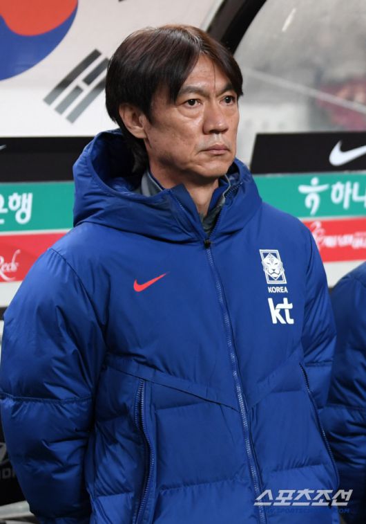 18일 서울월드컵경기장에서 열린 대한민국과 가나의 A매치 평가전. 홍명보 감독이 생각에 잠겨 있다. 상암=박재만 기자 pjm@sportschosun.com/2025.11.18/