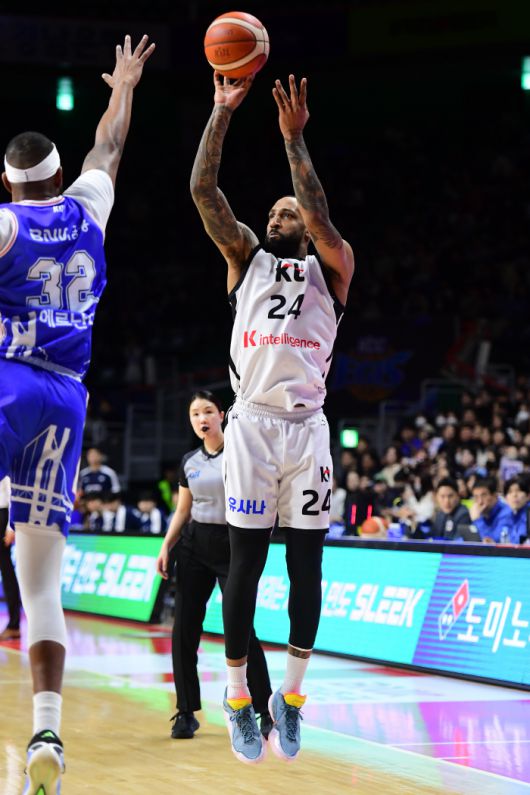 데릭 윌리엄스. 사진제공=KBL