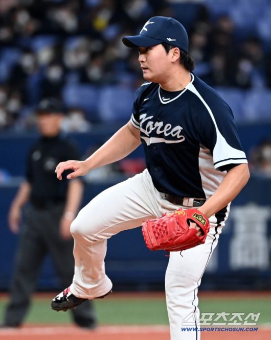 2023 월드베이스볼클래식(WBC) 한국대표팀이 6일 일본 오사카 교세라돔에서 오릭스와 공식 평가전을 가졌다. 7회말 등판한 한국 고우석이 역투하고 있다. 오사카=허상욱 기자wook@sportschosun.com/2023.03.06/