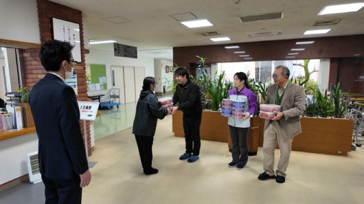 사츠마엔(양로원)에 김장전달 하는 모습