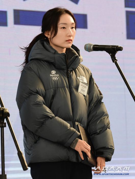7일 진천선수촌에서 2026 국가대표 훈련개시식이 열렸다. K-스포츠 실천을 낭독하고 있는 쇼트트랙 대표팀 최민정. 진천=송정헌 기자songs@sportschosun.com/2026.01.07/