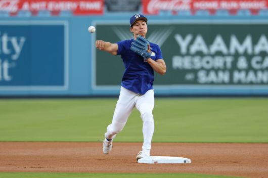 LA 다저스 김혜성의 입지가 FA 시장에 따라 요동칠 수 있다. EPA연합뉴스