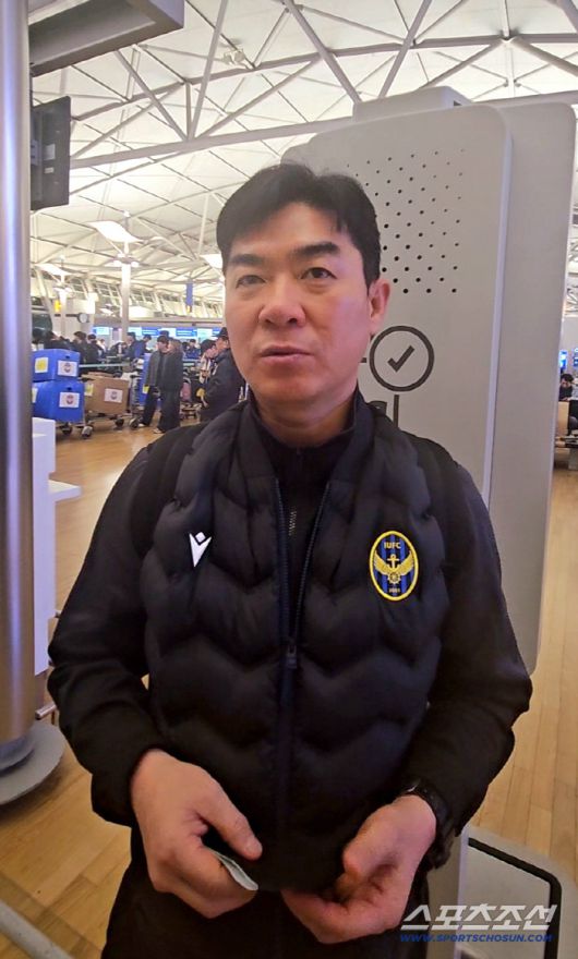 윤정환 인천 유나이티드 감독. 사진(인천공항)=스포츠조선 윤진만 기자yoonjinman@sportschosun.com