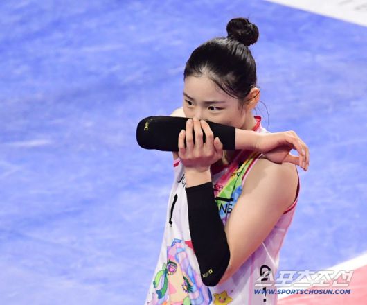 28일 화성 종합실내체육관에서 열린 V리그 여자부 IBK기업은행과 정관장의 경기. 스파이크 득점 실패에 아쉬워하는 정관장 인쿠시. 화성=송정헌 기자songs@sportschosun.com/2025.12.28/