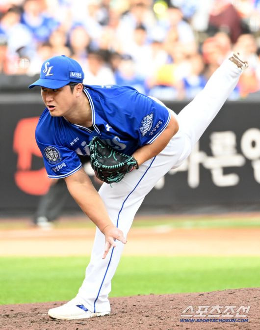 19일 대전한화생명볼파크에서 열린 삼성과 한화의 PO 2차전. 삼성 선발투수 최원태가 역투하고 있다. 대전=허상욱 기자wook@sportschosun.com/2025.10.19/