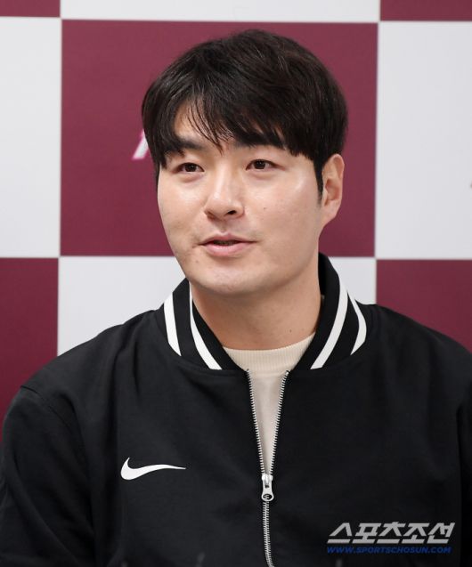 친정 팀에 코치로 돌아온 박병호 키움 잔류군 선임코치가 15일 오후 서울 고척스카이돔에서 기자회견을 열었다. 박병호가 질문에 답하고 있다. 고척=정재근 기자 cjg@sportschosun.com/2026.1.15/