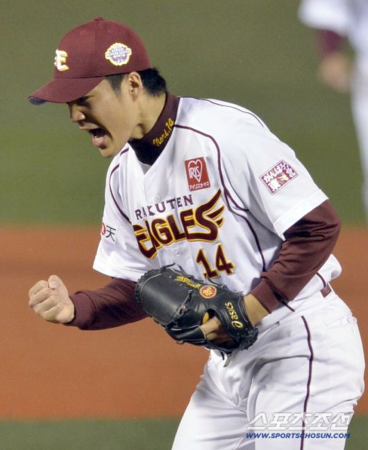 노리모토는 라쿠텐에서 선발과 마무리로 모두 성공했다. 스포츠조선DB