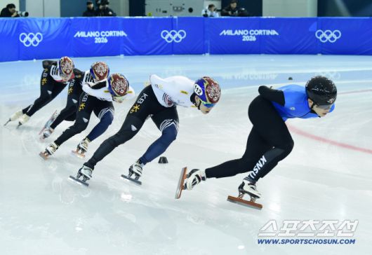 2026년 신년을 맞아 충북 진천 국가대표선수촌 훈련을 공개했다. 빙상 훈련을 하고 있는 밀라노코르티나 동계올림픽 쇼트트랙 대표팀 선수들. 진천=송정헌 기자songs@sportschosun.com/2025.12.23/