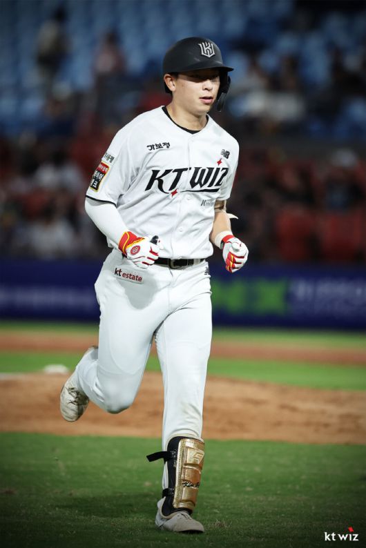 대만 마무리캠프에 참여한 이강민. 사진제공=KT 위즈