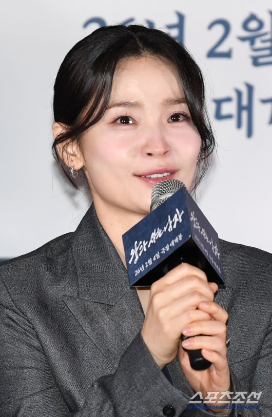 영화 '왕과 사는 남자' 언론배급시사회가 21일 서울 강남구 삼성동 코엑스에서 열렸다. 전미도가 인터뷰를 하고 있다. 삼성동=박재만 기자pjm@sportschosun.com/2026.01.21/