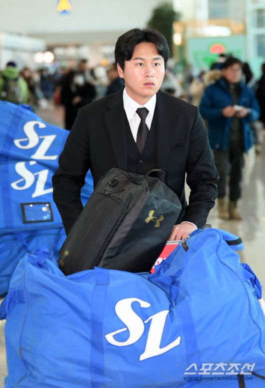 삼성 라이온즈 선수단이 23일 인천국제공항을 통해 스프링캠프가 열리는 괌으로 출국했다. 이승현이 출국장으로 향하고 있다. 인천공항=박재만 기자 pjm@sportschosun.com/2026.01.23/