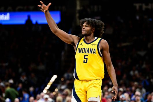 Indiana Pacers forward Jarace Walker gestures during the second half of an NBA basketball game against the Oklahoma City Thunder, Friday, Jan. 23, 2026, in Oklahoma City. (AP Photo/Gerald Leong)        <저작권자(c) 연합뉴스, 무단 전재-재배포, AI 학습 및 활용 금지>