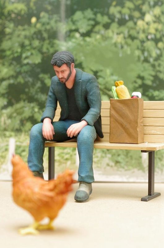 ▲ 우리나라에는 '노숙자 키아누'로 알려진 슬픈 키아누 피규어. 3D 프린터로 뽑은 티가 나지만, 실제로 판다면 사고 싶다... (사진출처: 아마존재팬 홈페이지)