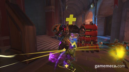 ▲ 네메시스 형태로 변하면 이렇게 듬직한 형태로 변한다 (사진: 게임메카 촬영);