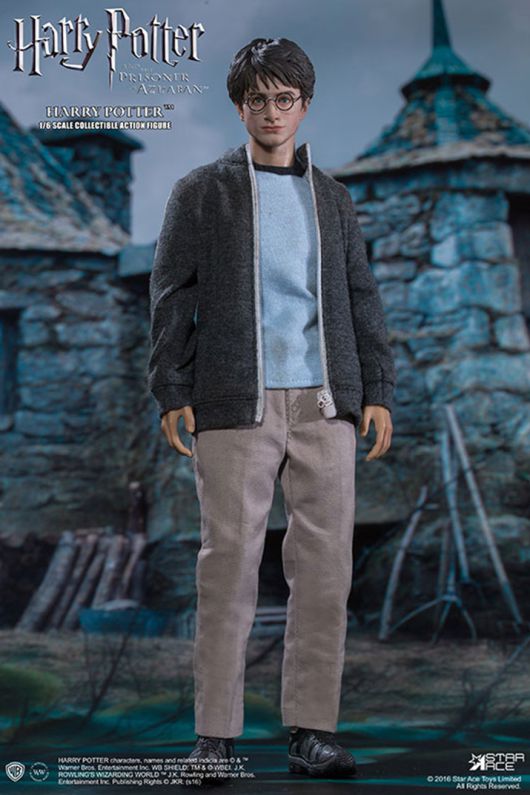 ▲ 사복 버전 폼도 준비되어 있다. 깔끔하게 옷을 입은 해리의 모습이 매우 인상적이다 (사진출처: AMIAMI 홈페이지)