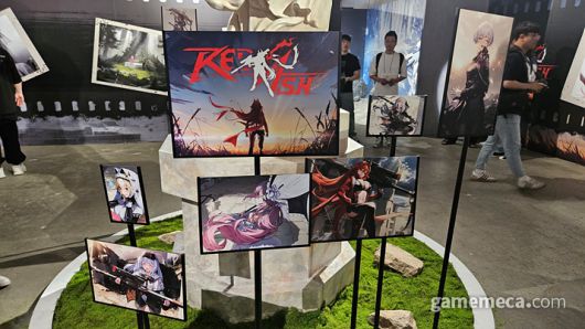 ▲ 음료를 주문하면 에이드와 프리바티가 그려진 컵코스터를 선물로 받을 수 있습니다 (사진: 게임메카 촬영)