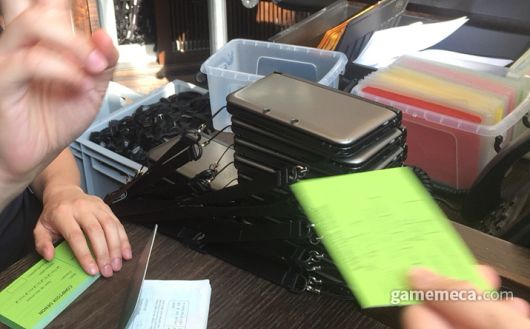 ▲ 관내 안내 데스크에서 3DS 가이드를 신청하면 (사진: 게임메카 촬영)