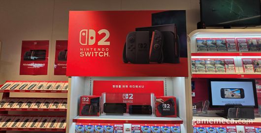 ▲ 5월 말 평일 오후의 매장은 매우 한가했다. 닌텐도 스위치 2 목업 등이 설치돼 있어도 찾는 사람이 없어 아쉬울 정도 (사진: 게임메카 촬영)