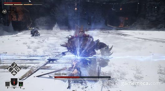 ▲ 델리아의 경우 막기에 성공하면 적을 멀리 튕겨낸다 (사진: 게임메카 촬영)