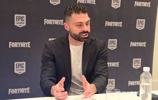 ▲ 마이클 디렉터는 유저들의 수요도 주요 판단의 기준이라는 점을 강조했다 (사진: 게임메카 촬영)