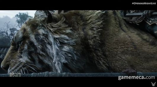 ▲ 오프닝 나이트 라이브 진행자인 제프 케일리가 부채를 보여주며 종규를 소개했다 (사진출처: 더 게임 어워드 생중계 갈무리)