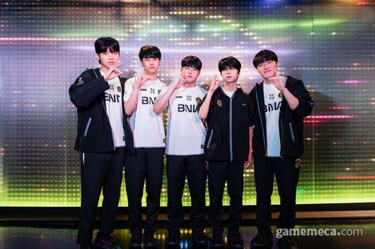 ▲ KT 롤스터와 맞붙는 BNK 피어엑스 (사진제공: 라이엇게임즈)