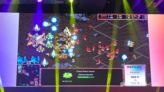 ▲ 4경기 승패를 가른 병력 싸움 (사진: 게임메카 촬영)